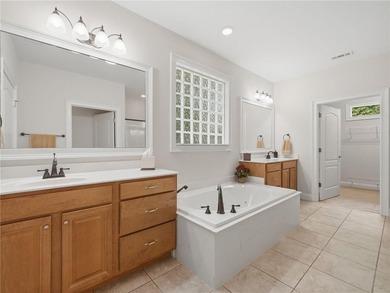 First time ever offered! Welcome to this beautifully maintained - photo 15