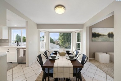 MLS# 293803 With 5 bedrooms, 3 bathrooms, and 2,869 sq. ft - photo 15