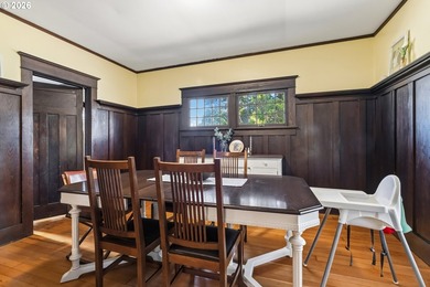 Absolutely charming 1910 Craftsman farmhouse - calling all - photo 16