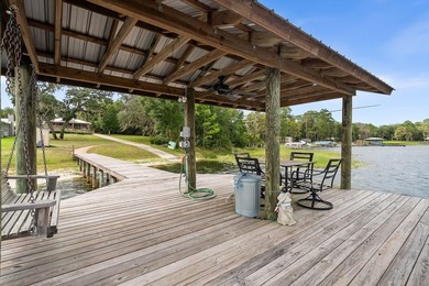 Come home to Florida lakefront living at its best! Welcome to - photo 3
