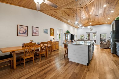Come home to Florida lakefront living at its best! Welcome to - photo 8