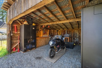 Absolutely charming 1910 Craftsman farmhouse - calling all - photo 29