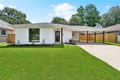 Lake Pontchartrain Home For Sale in Metairie Louisiana