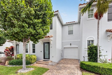 Immaculate 3-bed, 2.5-bath, 1-car town-home ideally situated on - photo 1