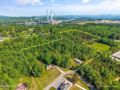 Outstanding development opportunity in Kingston. This 12.9-acre - photo 1