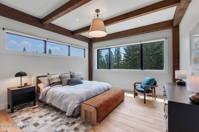Estate 64 is a modern residence located in the Gozzer Ranch - photo 16