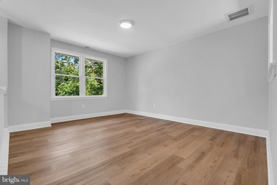 Beautifully renovated 3-bedroom, 2-full-bath home located in the - photo 17