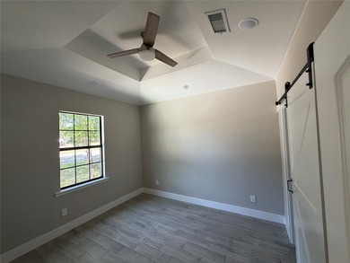 Additional listing photo 3