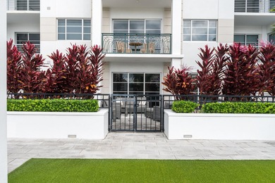 Rarely available South facing 2 bedroom that has been extremely - photo 1