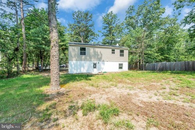 Beautifully renovated 3-bedroom, 2-full-bath home located in the - photo 50