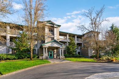 Columbia River Condo For Sale in Vancouver Washington