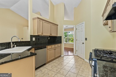 Welcome home to this beautifully maintained ranch offering 3 - photo 13