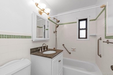 Lovely 2 Bedroom Co-Op Apartment On The Top Floor In Garden Town - photo 13