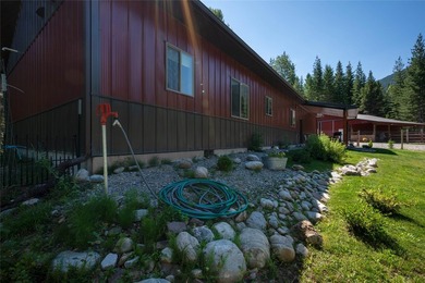 Experience true Montana living on this exceptional 10-acre horse - photo 14