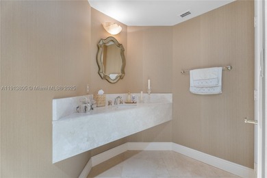 THIS BEAUTIFUL CONDO OFFERS MODERN FINISHES, ABUNDANT NATURAL - photo 16