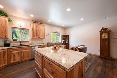 Experience true Montana living on this exceptional 10-acre horse - photo 34