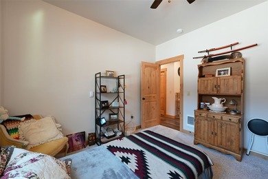 Experience true Montana living on this exceptional 10-acre horse - photo 44