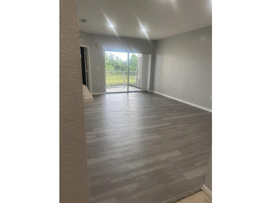 3 bedroom 2 bath condo. Step inside to find good sized rooms - photo 8