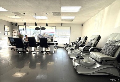 A well established and long term beauty bar is up for a grab due - photo 6