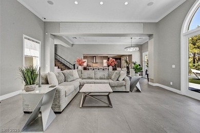 THIS GORGEOUS CHRISTOPHER HOME SHOWS LIKE A MODEL & IS NESTLED - photo 14