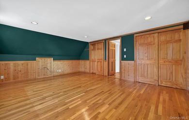 Welcome to this beautifully maintained 4-bedroom, 2-full-bath - photo 19