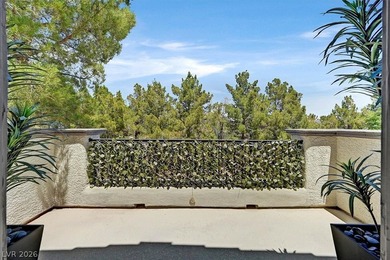 THIS GORGEOUS CHRISTOPHER HOME SHOWS LIKE A MODEL & IS NESTLED - photo 27