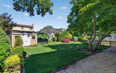 Welcome to this beautifully maintained 4-bedroom, 2-full-bath - photo 29