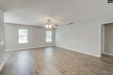 Welcome to this beautifully updated 5-bedroom, 3.5-bath home - photo 7