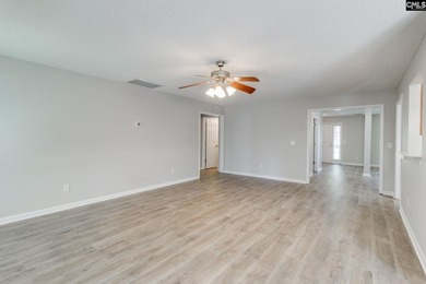 Welcome to this beautifully updated 5-bedroom, 3.5-bath home - photo 9
