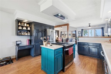 Looking for a Stay-cation lifestyle with all the amenities? - photo 8