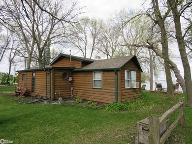 This is a very nice cottage with guest house. Great looking gas - photo 5