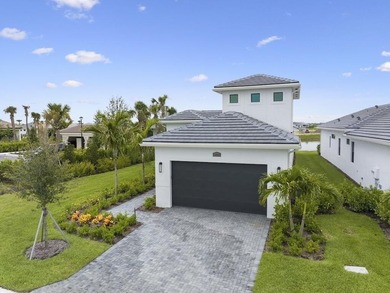 Immaculate 2024 4BR/3BA Kolter built home with a den in desired - photo 2