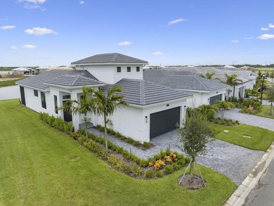 Immaculate 2024 4BR/3BA Kolter built home with a den in desired - photo 3