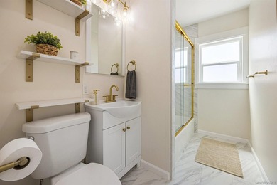 Newly renovated Villa Terrace Apartments located in the heart of - photo 18