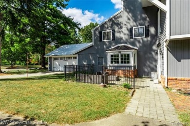 Lake Home For Sale in West Bloomfield, Michigan