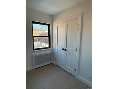 Spacious 2-bedroom, 1-bath garden-style co-op located on the - photo 11