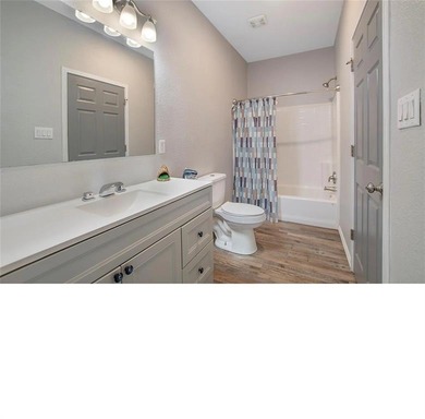 WATERFRONT SHORT-TERM RENTAL OR PRIVATE RESIDENCE. This inviting - photo 12