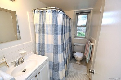 Welcome home to this sun-drenched and beautifully spacious - photo 22