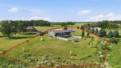 Enjoy lake living at an affordable price with this newer - photo 27
