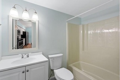 Welcome to Chasewood South! Step inside this beautifully - photo 10