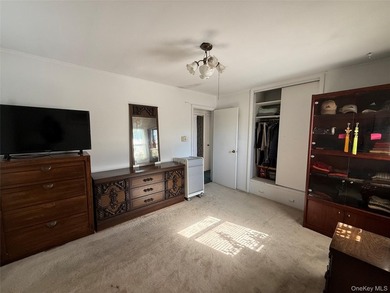Discover this charming ranch-style home in prime Oceanside - photo 5