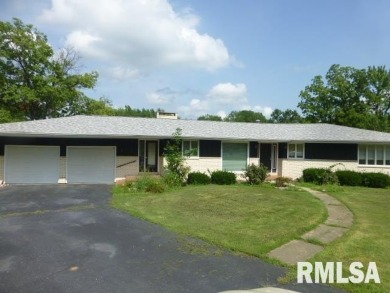 Lake Home For Sale in Taylorville, Illinois