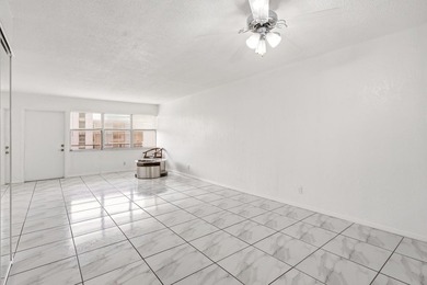 Investor's Dream! This unit can be Leased 12 times a year with a - photo 2