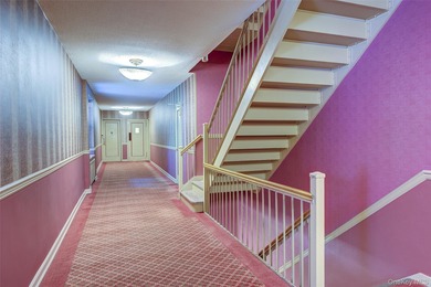 This large, sun-filled 1 bedroom, 1 bath offers a rare - photo 5