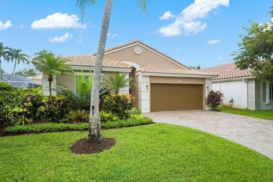 Welcome to The Harbors at Riverglen! This beautifully maintained - photo 3