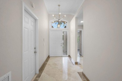 Welcome to The Harbors at Riverglen! This beautifully maintained - photo 4