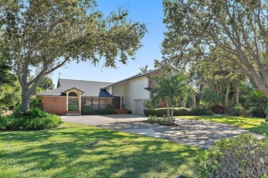 A rare opportunity to own a home in Riverview landings! Located - photo 3