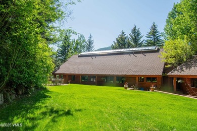 Unusual opportunity to purchase a family compound situated on a - photo 26