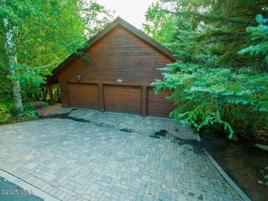 Unusual opportunity to purchase a family compound situated on a - photo 28