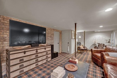 Classic Wolflin charm meets modern luxury on iconic brick street - photo 32